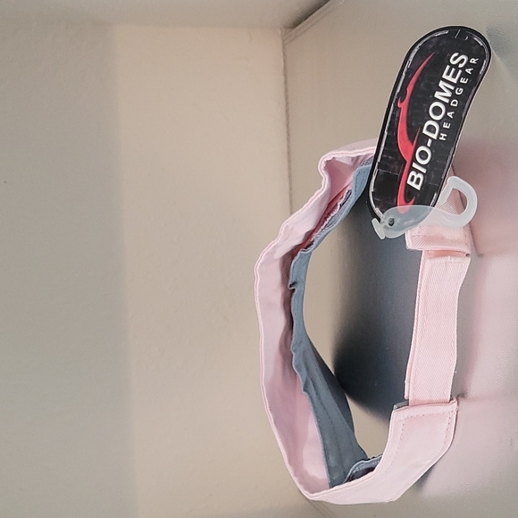 New with Tags Bio-Domes Headgear Dance Crystal Pink & Gray Visor - Picture 3 of 5